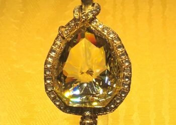 العثور على ماسة “فلورنتين” الأسطورية لعائلة هابسبورج في خزنة مصرفية بعد قرن من الاختفاء