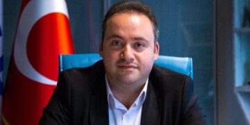 نائب حاكم مصرف سوريا المركزي: الفضة معدن صناعي وليست أصلًا نقديًا أو مخزنًا للقيمة كالذهب