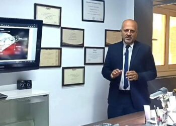 هل الألماس استثمار مثل الذهب؟ ولماذا يخسر في السوق المصري؟