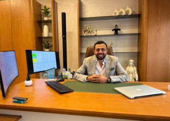 جون لوكا: الذهب يتجه إلى قمم تاريخية جديدة بدعم من أزمة الديون العالمية واضطراب السياسات النقدية