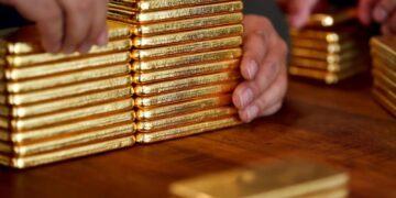 الذهب والفضة يسجلان مستويات قياسية وسط تصاعد التوترات التجارية بسبب أزمة غرينلاند