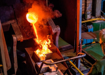 مصفاة الذهب… مشروع جذاب أم عبء اقتصادي؟