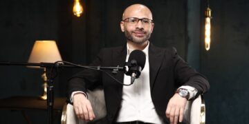 د.وليد فاروق يكتب: «آي صاغة».. وأكثر من 1000 بيان صحفي في خدمة سوق الذهب والصحافة الاقتصادية 1 د.وليد فاروق يكتب: «آي صاغة».. وأكثر من 1000 بيان صحفي في خدمة سوق الذهب والصحافة الاقتصادية