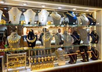 الذهب في الشرق الأوسط.. تراجع في الطلب الاستهلاكي وارتفاع في نصيب الفرد بالإمارات