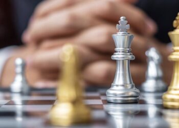 جيه. بي. مورجان: الفضة تُرسّخ مستوى جديدًا للأسعار في 2026