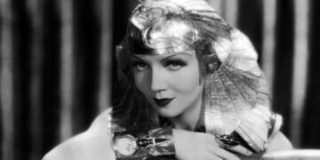 مجوهرات كليوباترا في هوليوود.. من الفانتازيا المسرحية إلى أيقونات الشاشة الفضية