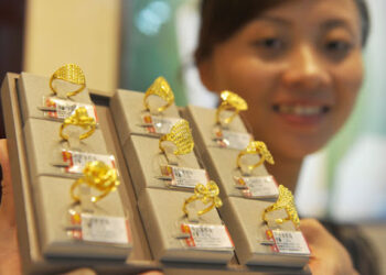 تحسن الإنفاق على المجوهرات في الصين 2025 رغم ضغوط الأسواق الفاخرة