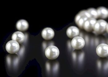 قفزة قياسية في صادرات مصر من اللؤلؤ والأحجار الكريمة خلال 10 أشهر من 2025