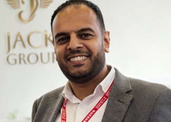 جاك رأفت: سعر الدولار العامل الأقوى في تحديد حركة الذهب بالسوق المحلية