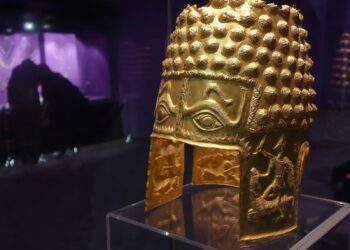 العثور على خوذة ذهبية رومانية مسروقة عمرها 2500 عام في هولندا